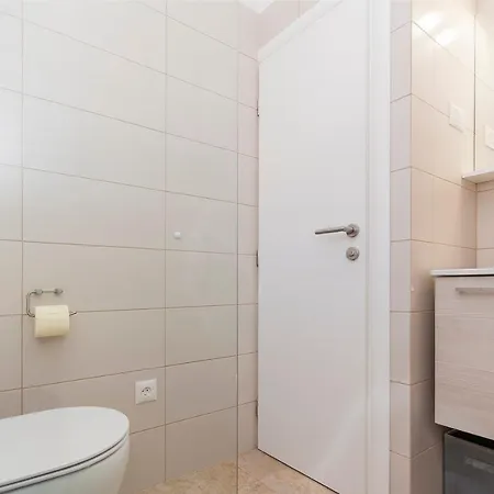 White Angel Apartment