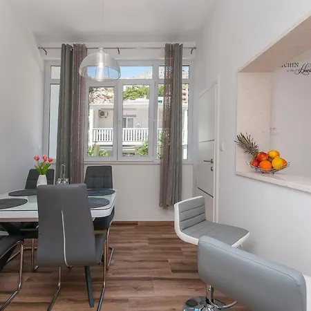 White Angel Apartment