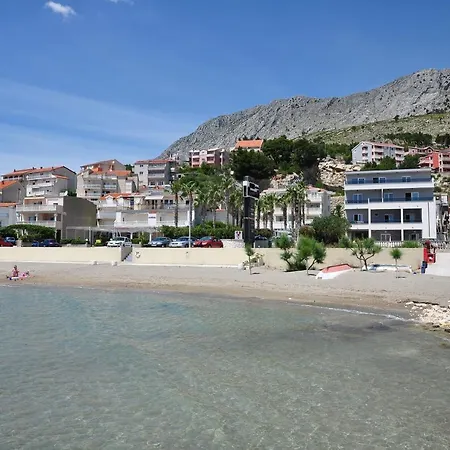 White Angel Omis
