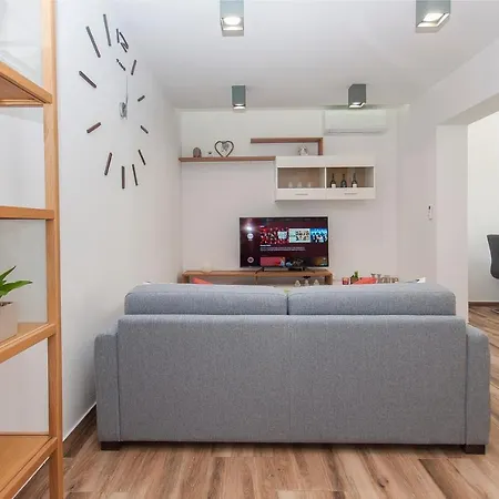Apartment White Angel *